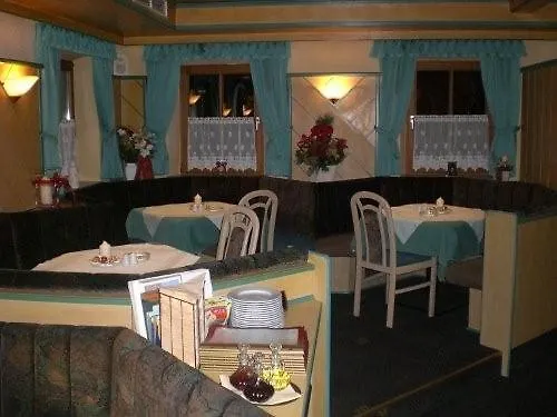 Fuchs Ferdinand アパート *